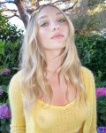 960x768, 131 KB, Maddie_Ziegler_photo_shoot_by_Tony_Brewer_June_2021.jpg