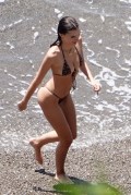 803x768, 122 KB, Emily_Ratajkowski_in_a_Bikini_in_Italy.jpg