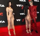 1024x768, 144 KB, Megan_Fox_attending_the_MTV_music_awards_in_Brooklyn_New_York.jpg