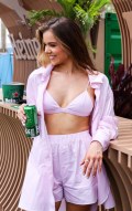 857x768, 93 KB, Hailee_Steinfeld_Heineken_campaign_launch_event_at_Miami_Race_Week_-01.jpg