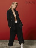 895x768, 51 KB, Brie_Larson_in_Harpers_Bazaar_March_2023.jpg