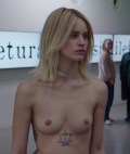 731x768, 47 KB, milena_smit-bella_sartes-s02e05-5.jpg
