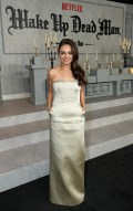 752x768, 78 KB, Mila_Kunis_at_Netflixs_Wake_Up_Dead_Man_A_Knives_Out_Mystery_premiere_in_Los_Angeles_1.jpg