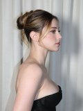 900x768, 56 KB, Lili_Reinhart_Portraits_for_Variety_Pre-Golden_Globes_Party__January_2026_1.jpg