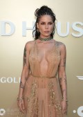 848x768, 76 KB, Halsey_Gold_House_5th_Annual_Gold_Gala_in_LA_1.jpg