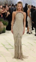 690x768, 94 KB, Lila_Moss_at_2026_Met_Gala_in_New_York_05-04-2026_1.jpg
