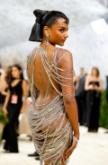 781x768, 96 KB, Simone_Ashley_at_2026_Met_Gala_in_New_York_05-04-2026_1.jpg
