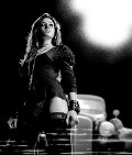 Carol Castro in Revista Oi