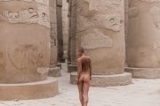 Marisa Papen nude in photo shoot