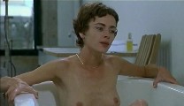 Alexia Stresi nude in Trop (peu) d'amour