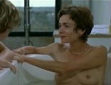 Alexia Stresi nude in Trop (peu) d'amour