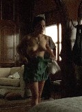Alice Braga nude in Cabeça a Premio