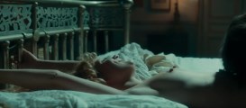 Alma Noce nude in L'arte della gioia