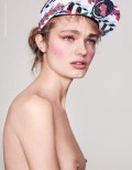 Anna Mila Guyenz nude in Tush