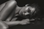 Bella Hadid nude in V