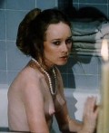 Camille Keaton nude in Estratto dagli archivi segreti della polizia di una capitale europea