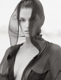Cindy Crawford in photo shoot