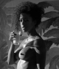 Davina Reeves nude in Pan T.
