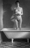 Dolores Bouckaert nude in Hendrik is ziek