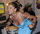 Doreen Dietel in playing Nintendo Wii