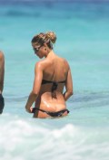 Elena Santarelli nude in Chi