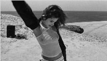 Elisa Sednaoui in La leggenda di Kaspar Hauser