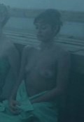 Ella Purnell nude in Sweetbitter