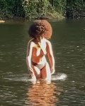 Emma Jugi nude in L'Éclipse