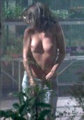 Florence Foresti nude in De plus belle