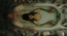 Frankie Shaw nude in "SMILF"