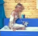 Gloria Guida nude in La liceale, il diavolo e l'acquasanta