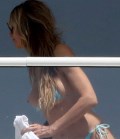 Heidi Klum nude in Nip slip