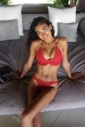 Kelly Gale in Instagram