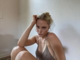 Maika Monroe in see  through