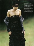 Isabel Neumair in L'Officiel
