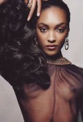 Jourdan Dunn in Vogue JP