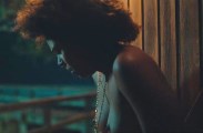 Juliana Gerais nude in Últimas Férias