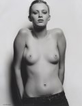 Karen Elson nude in photo shoot