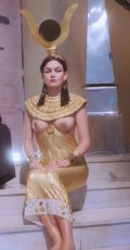 Laetitia Carrere nude in Alien Crystal Palace