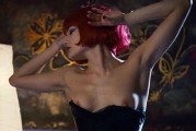 Laura Chiatti nude in Io, loro e Lara