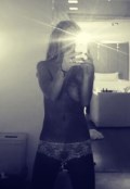 Lindsay Lohan nude in Instagram