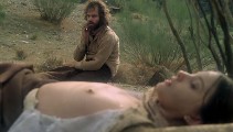 Lynne Frederick nude in I quattro dell'apocalisse