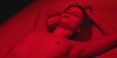 Manon Delauvaux nude in Switch