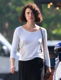 Margaret Qualley in pokies