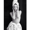 Laura Neiva in photo shoot