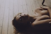 Marisa Papen nude in photo shoot