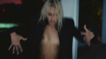 Miley Cyrus nude in Flowers