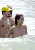 Mónica Cruz nude in Topless sunbathing