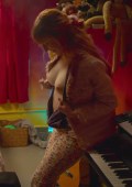 Natalia de Molina nude in Fácil