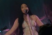 Noah Cyrus in see  through